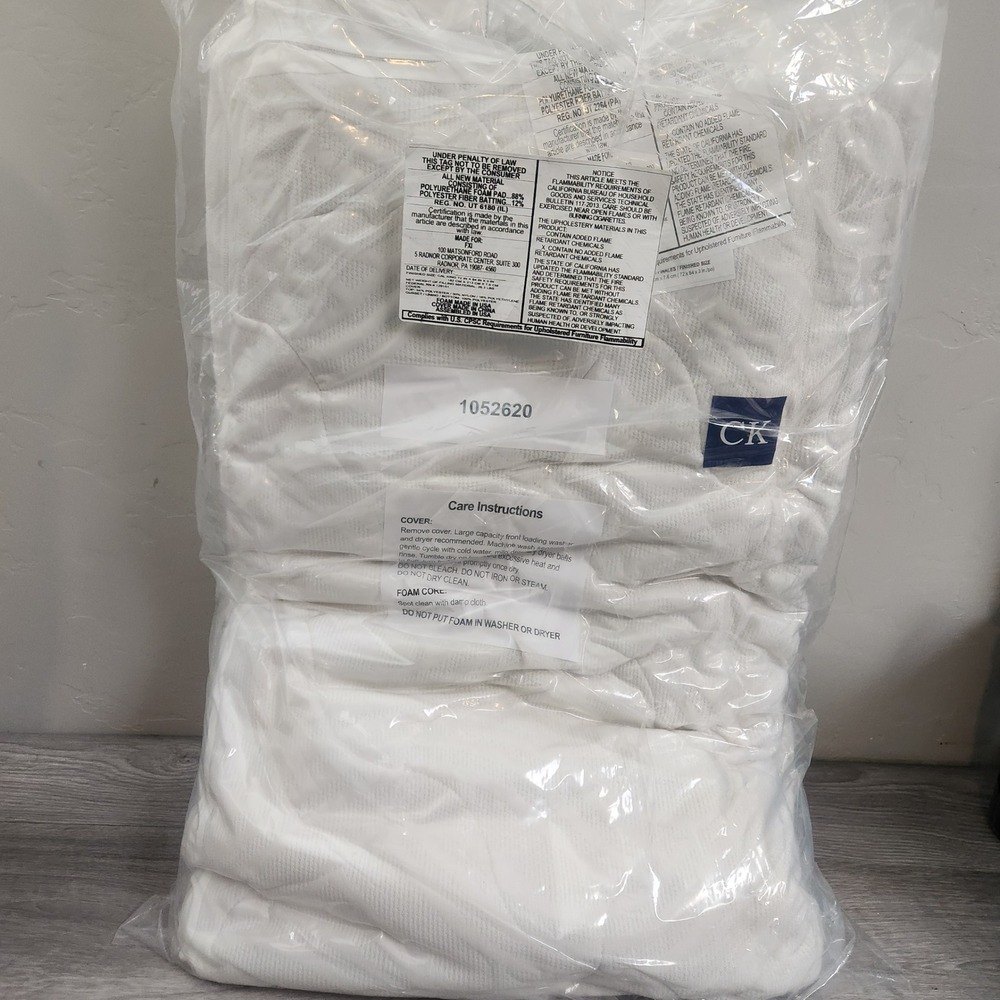 Calvin Klein CK White Cal King Mattress Pad Cover Protector Quilted Packaged NEW